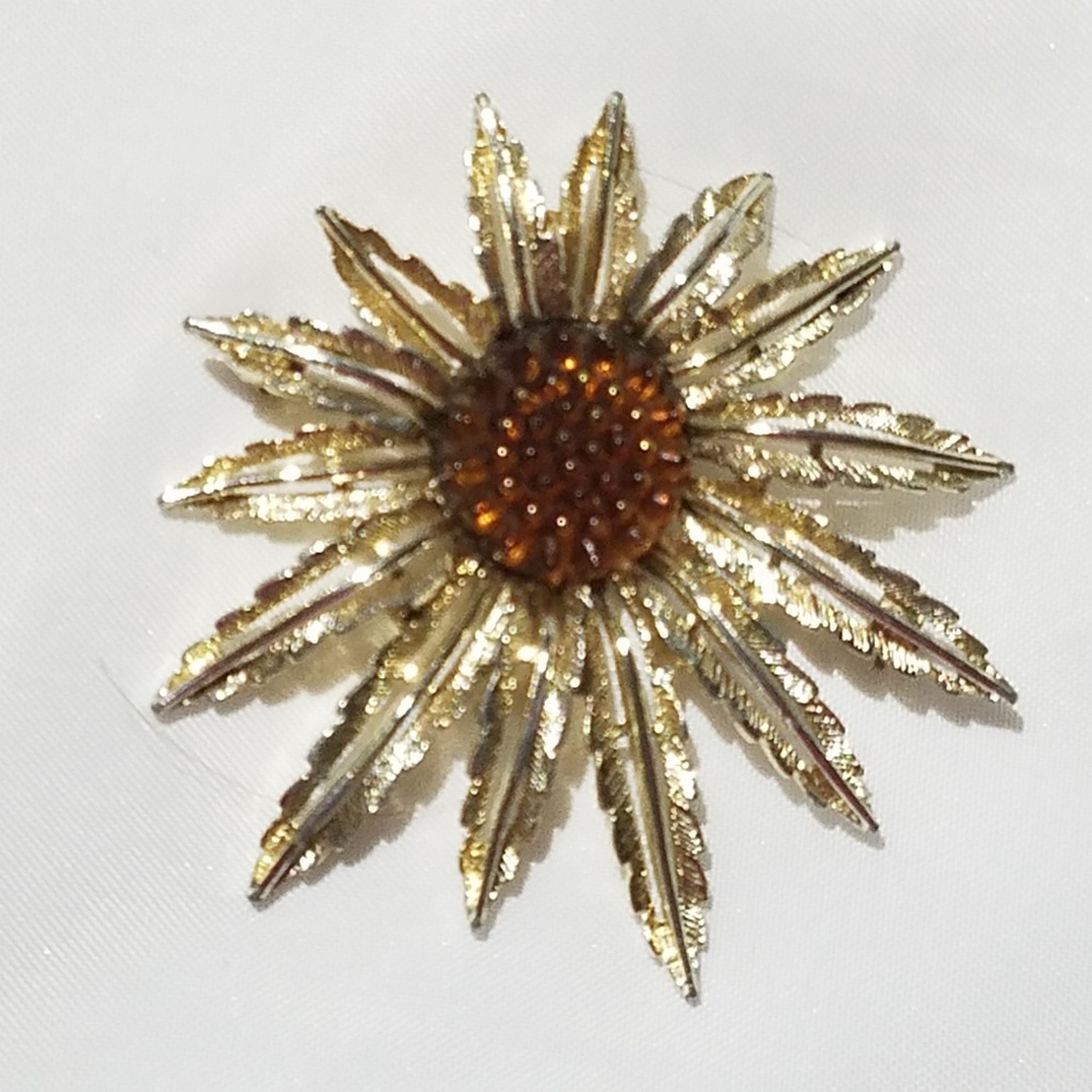 Sarah Coventry Gold and Brown Sunflower Thistle Brooch